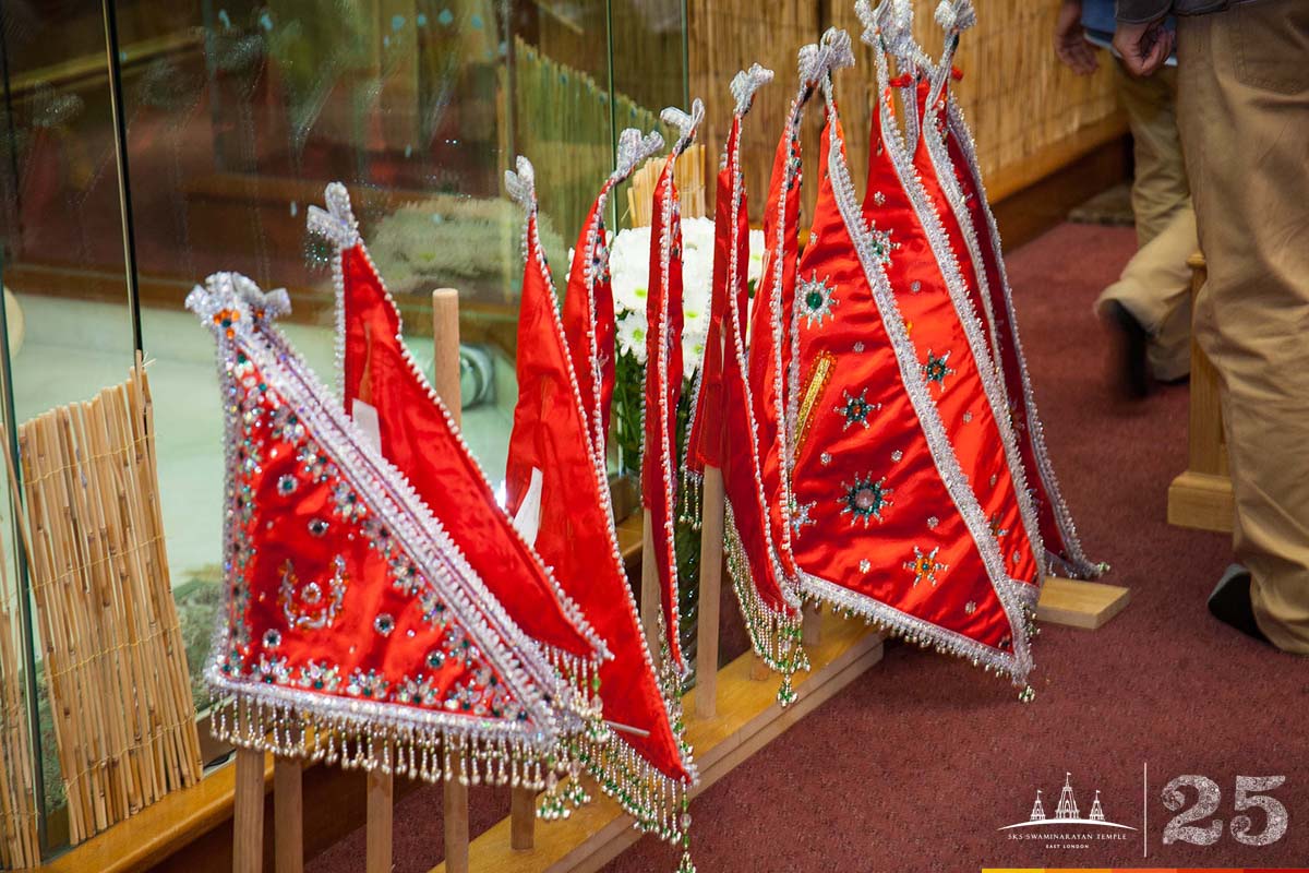 ©1987-2017 SKS Swaminarayan Temple East London